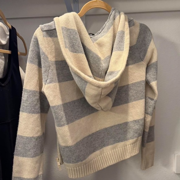 COPY - Rare brandy Melville wool jacket - Picture 3 of 3